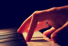 开云体育中国-切尔西中场关键球员受伤,谁将顶替?