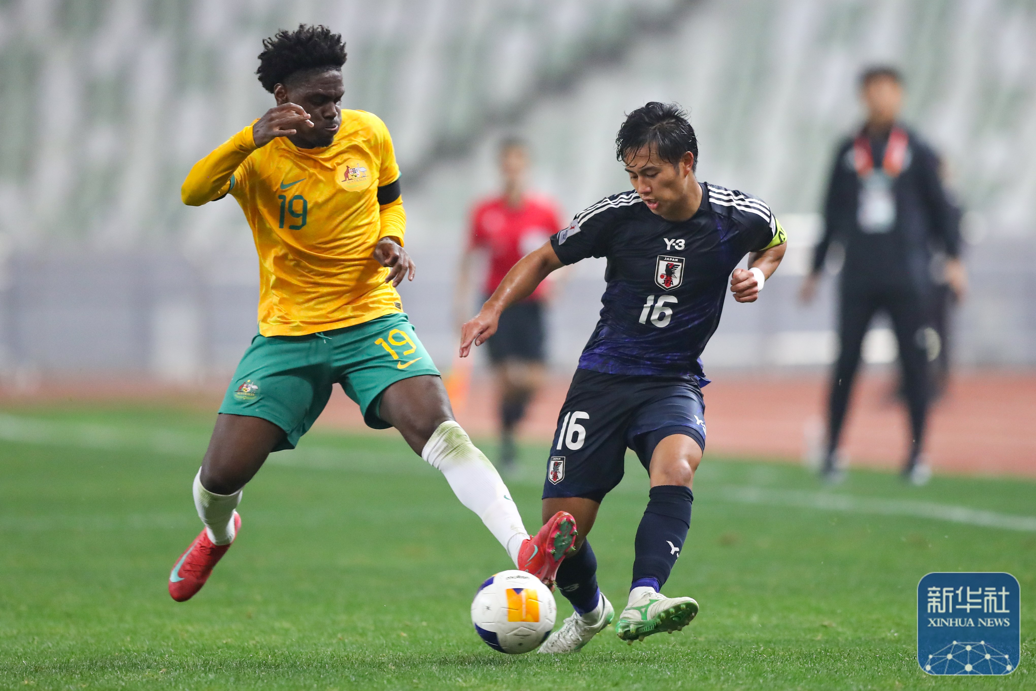 开云体育app-世界杯比赛盛况：澳大利亚队惊险胜出逆袭晋级八强的简单介绍