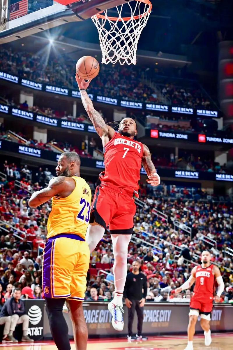 开云官网-美国NBA总决赛揭幕火箭战勇士