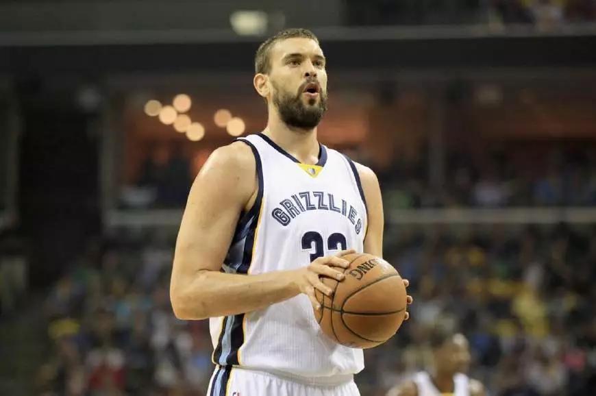 爵士队主教练谴责球队表现，严厉批评失误的简单介绍