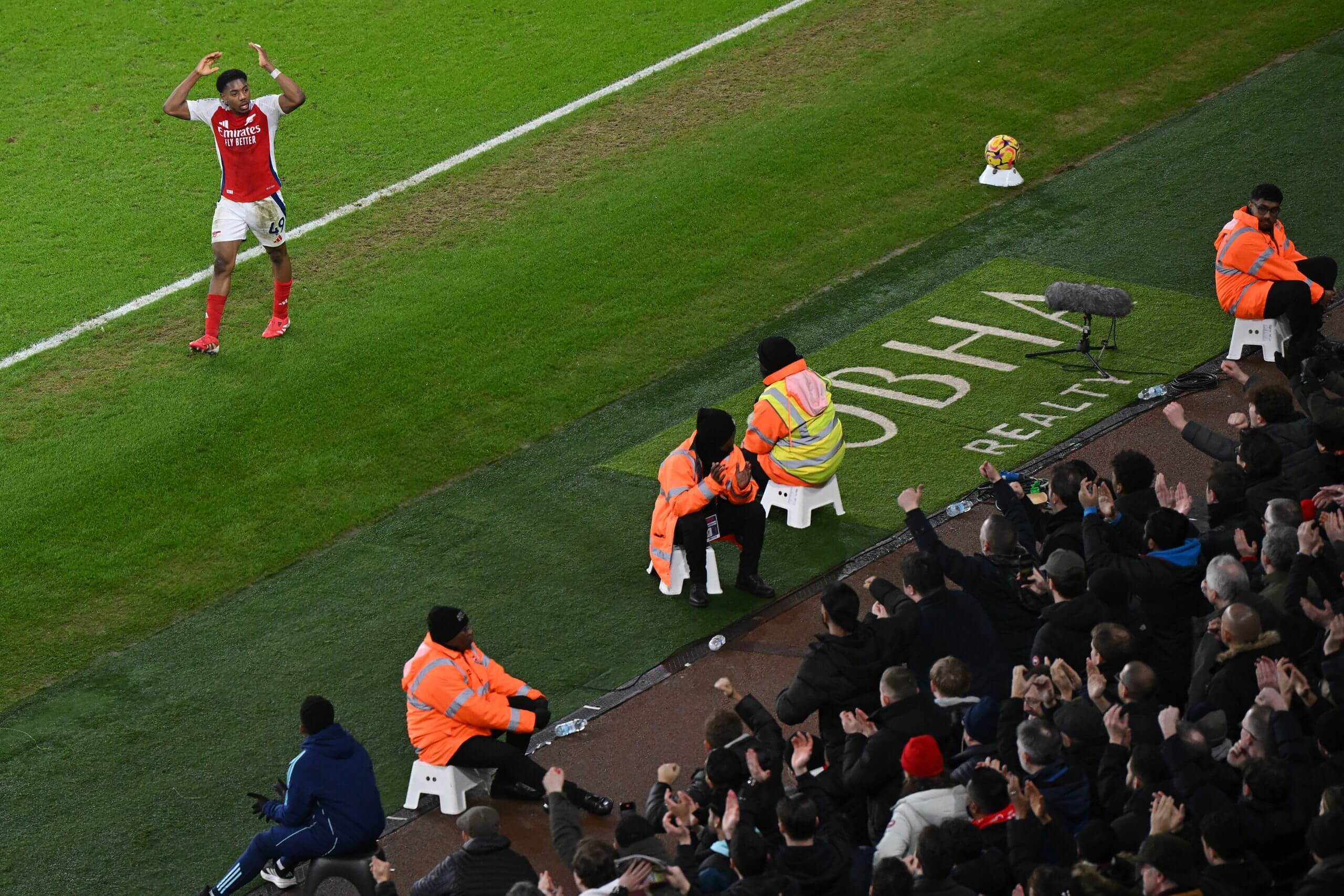 开云平台-阿森纳客场大胜乌龙球，积分榜重回前四的简单介绍