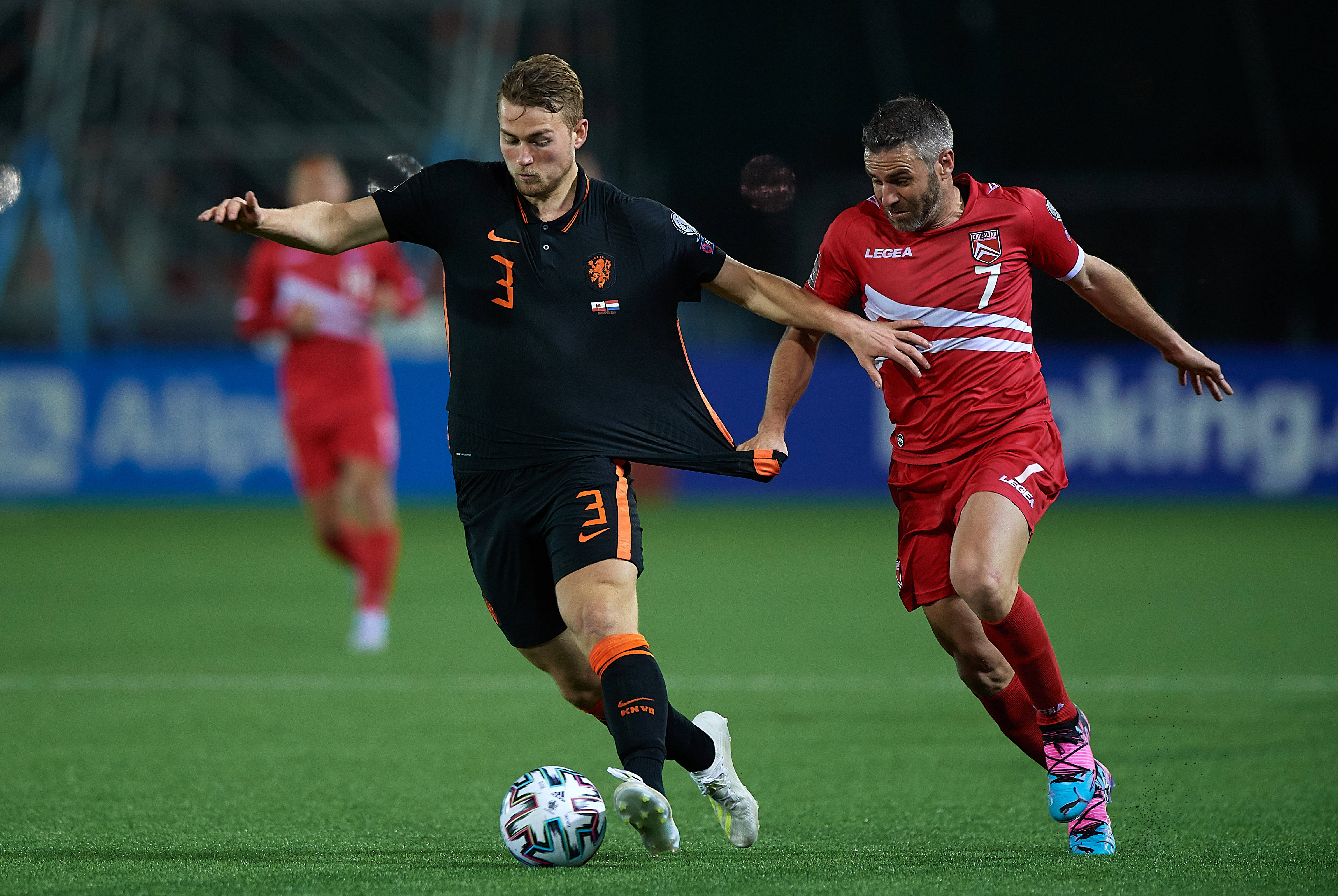 包含勒沃库森客场逆境，降级绝望堪忧的词条