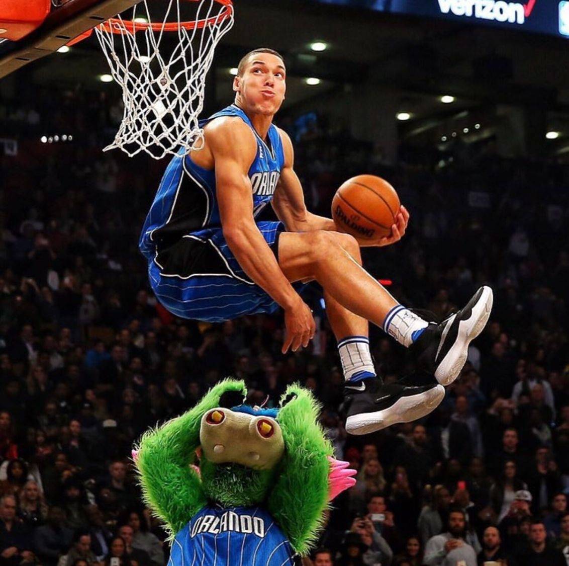 包含火箭大胜!杜托维奇球员扣篮的词条 包含火箭大胜!杜托维奇球员扣篮的词条