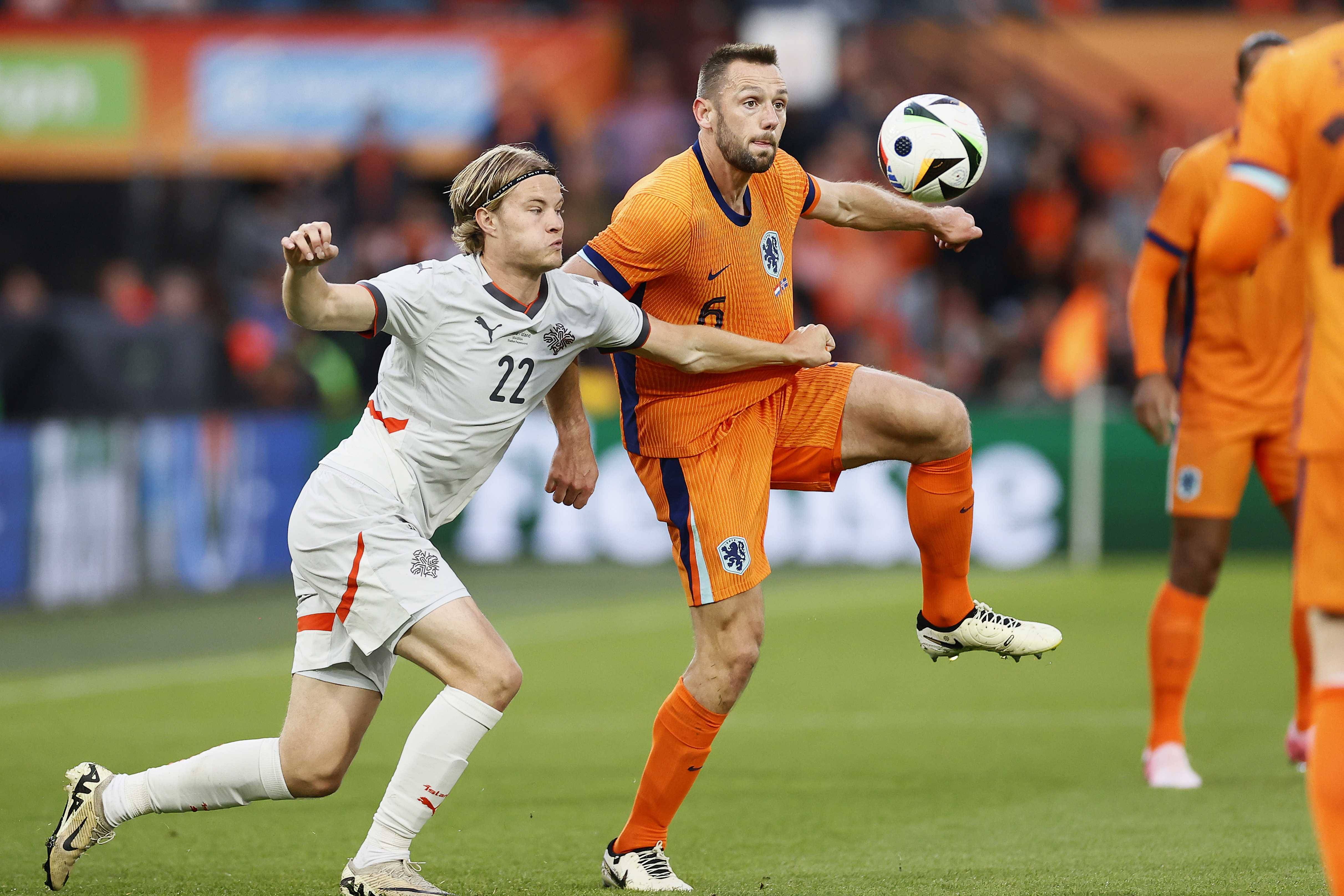 冰岛足球队在比赛中失去优势 冰岛足球队在比赛中失去优势