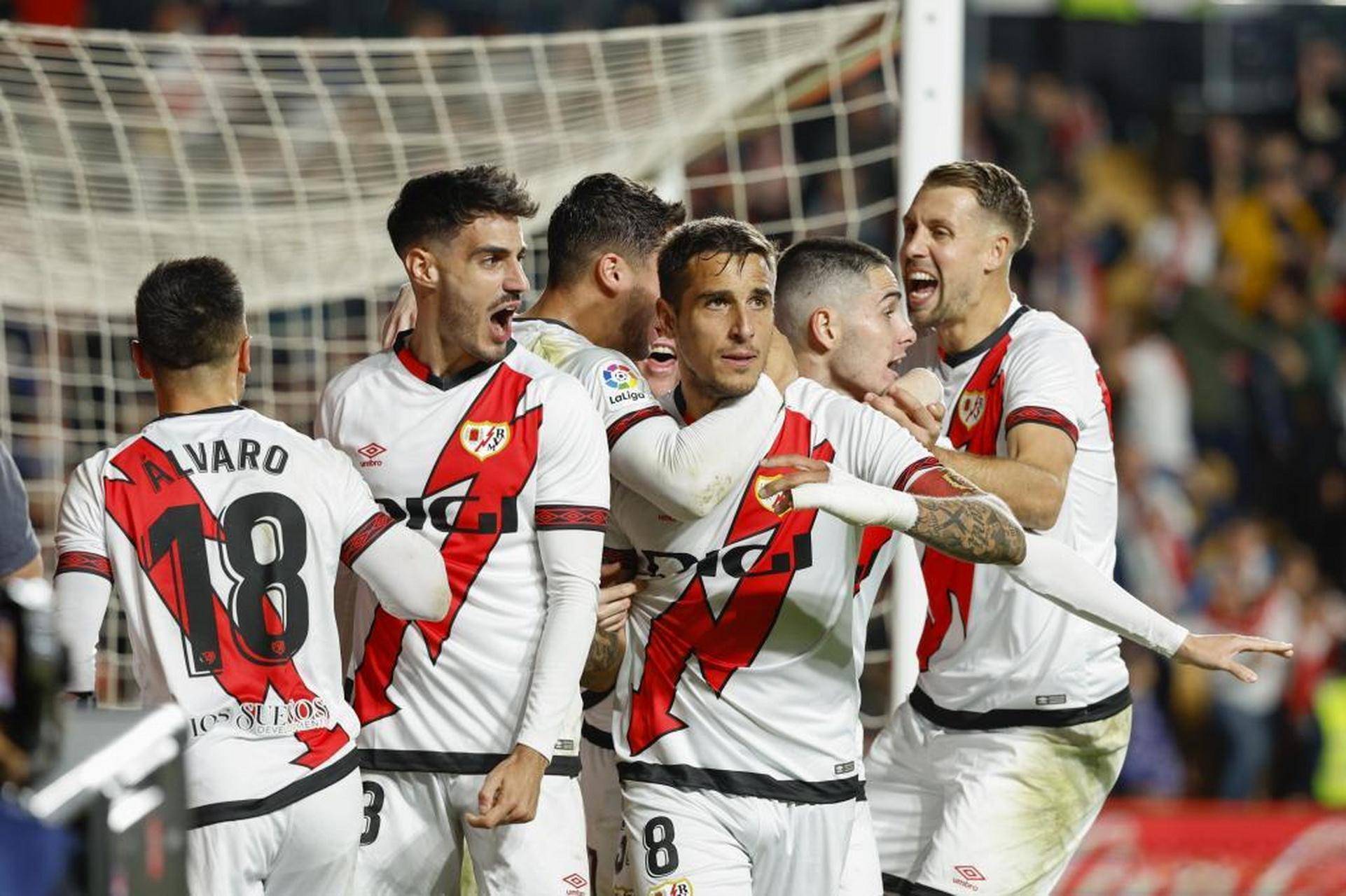 黎巴嫩县制足球队面对马来西亚城镇,备战之际 黎巴嫩县制足球队面对马来西亚城镇,备战之际