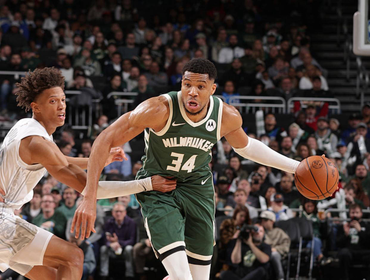 雄鹿主场大胜擒北境,字母哥奇兵披风勇夺 雄鹿主场大胜擒北境,字母哥奇兵披风勇夺