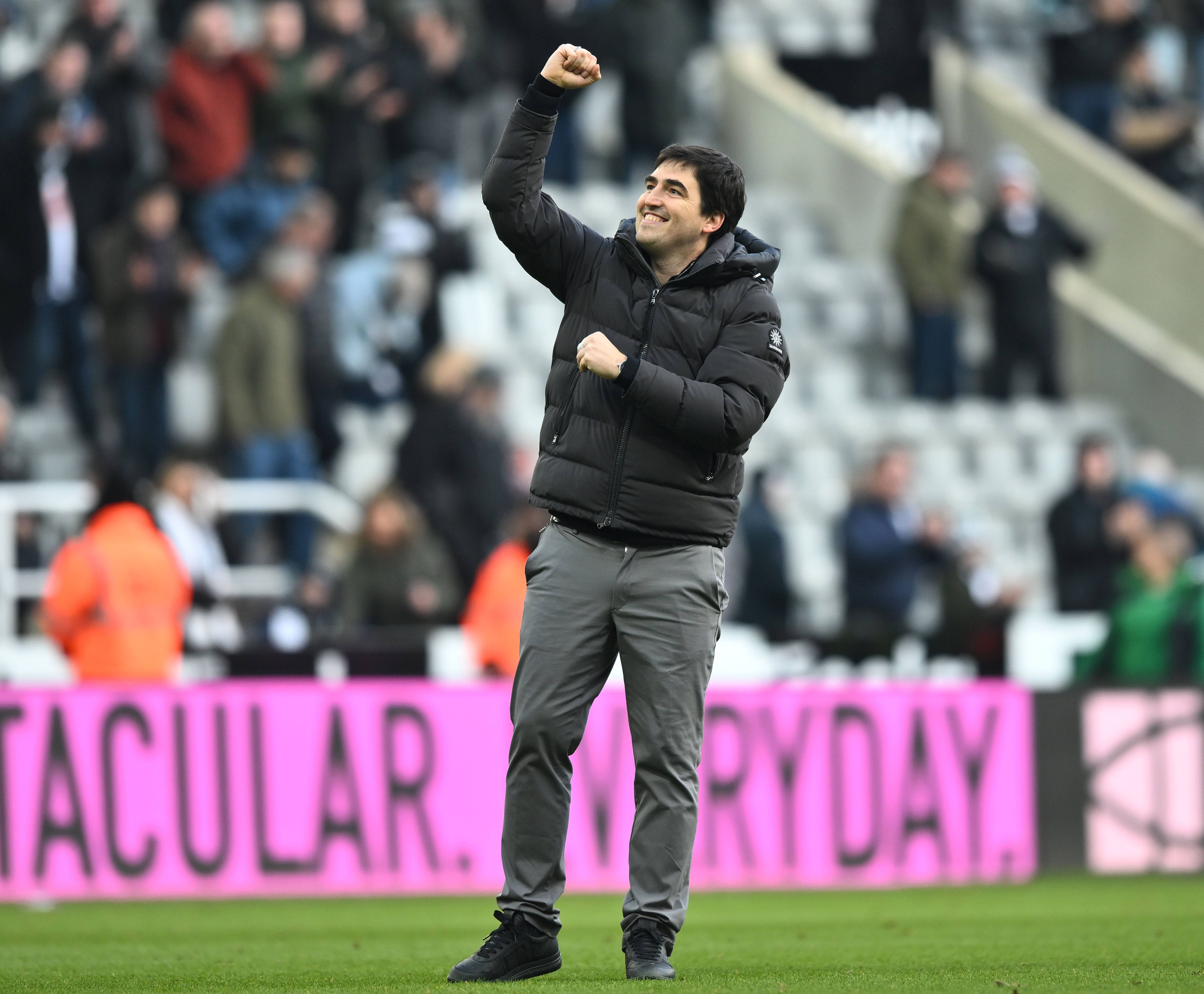 关于热刺客场取胜，保持前四席位稳固的信息