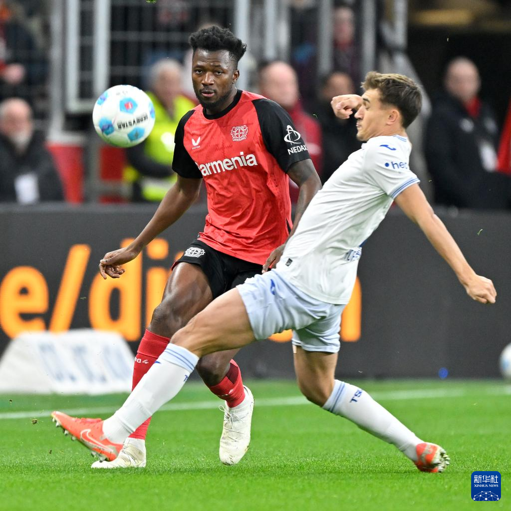 瓦朗谢纳客场大胜霍芬海姆，轻取对手的简单介绍