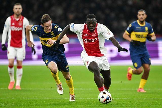 阿贾克斯大胜阿尔克马尔,提升士气 阿贾克斯大胜阿尔克马尔,提升士气