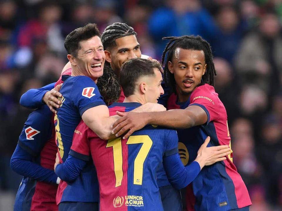 巴伦西亚球队逆袭击败领头羊 巴伦西亚球队逆袭击败领头羊