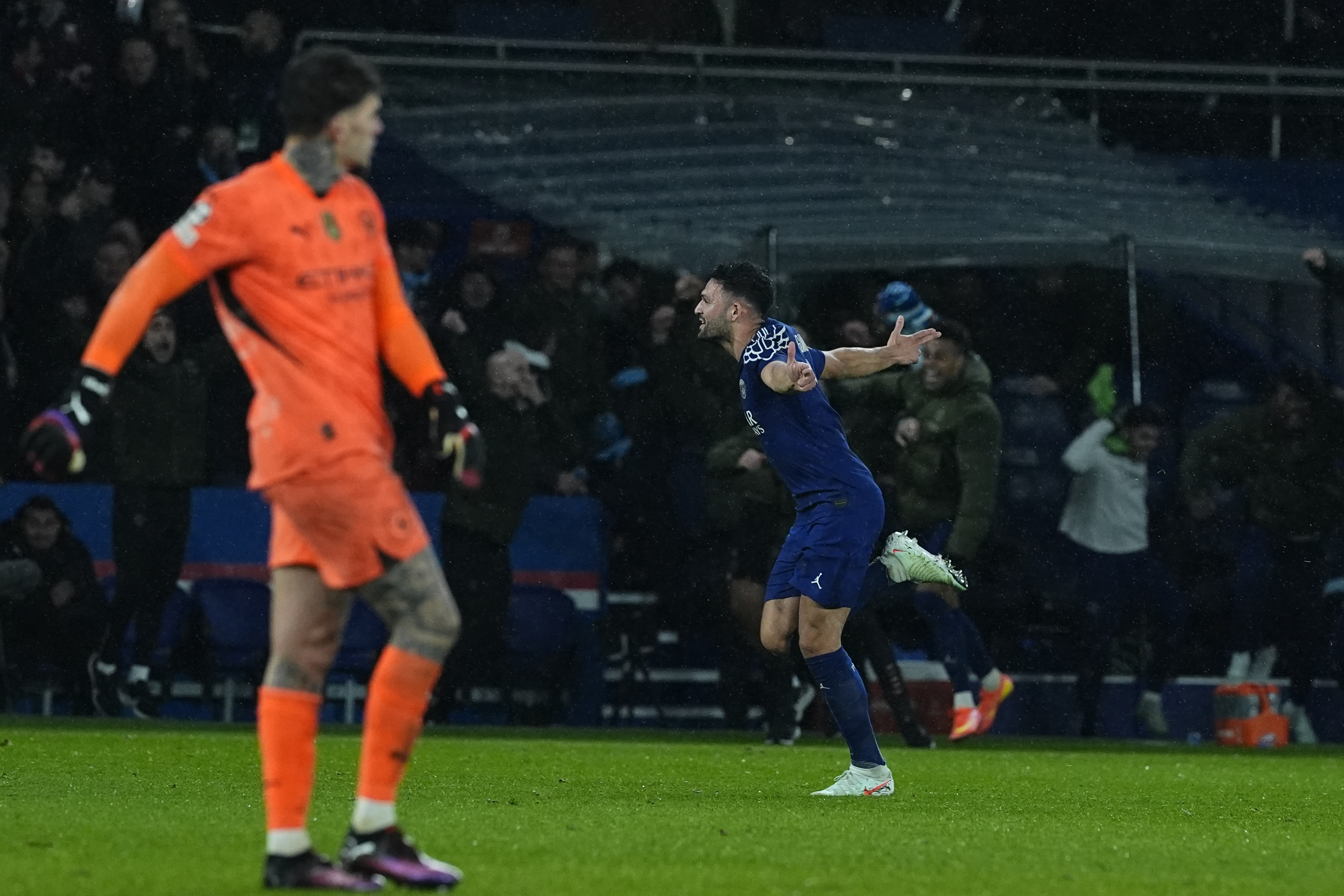 曼城横扫对手，欧冠强在望