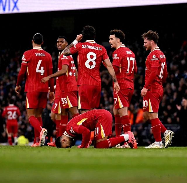 利物浦主场告捷,三球完胜对手! 利物浦主场告捷,三球完胜对手!