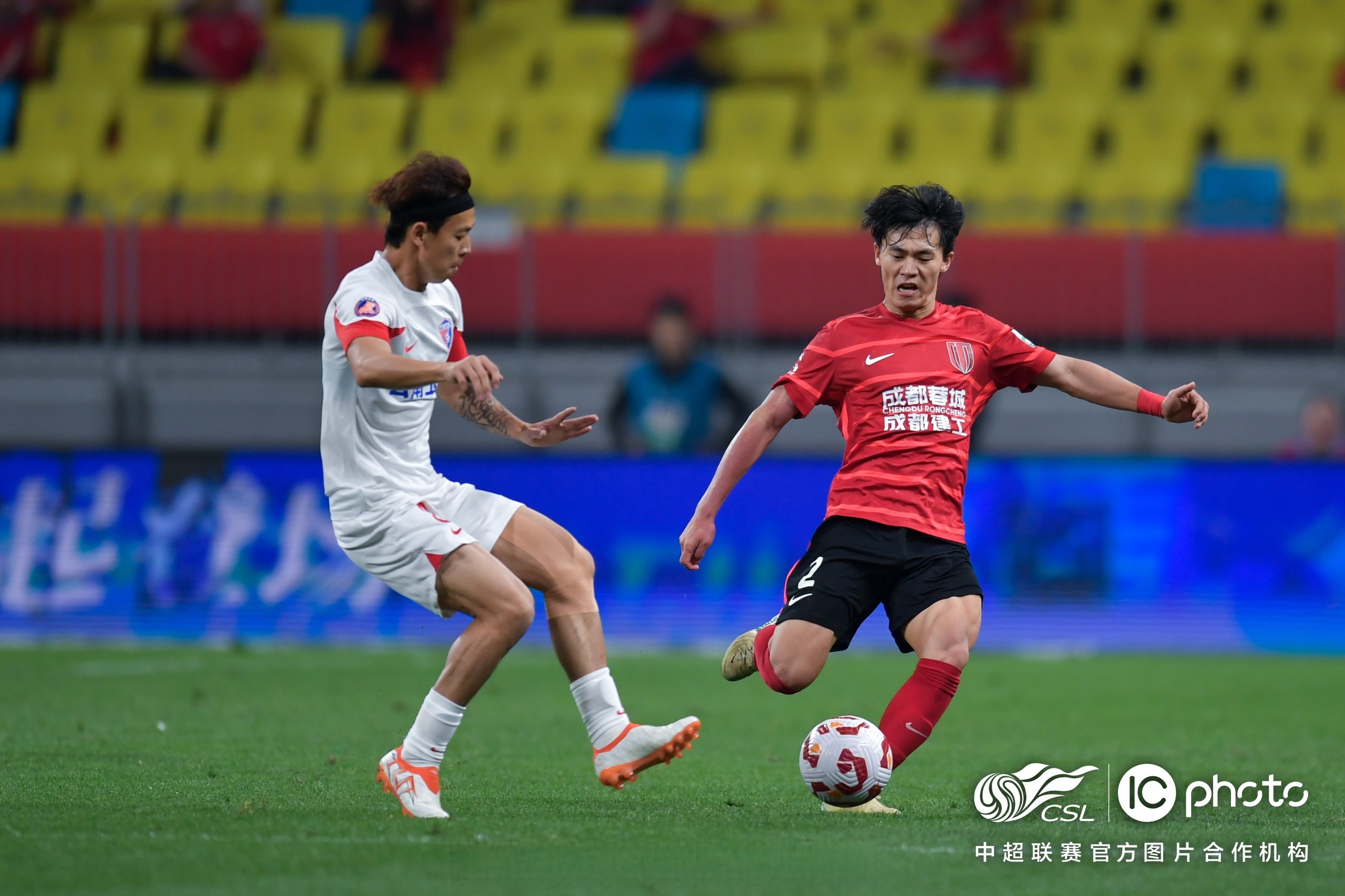 中超球队展开精神训练，调整心态备战