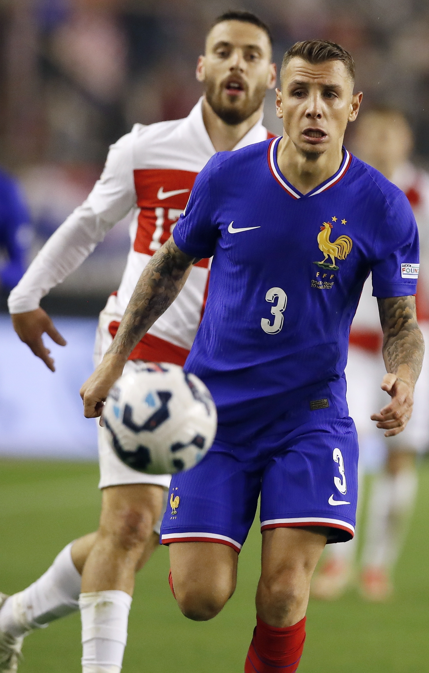 荷兰对决克罗地亚,展开激烈较量,争夺欧洲杯资格赛晋级名额 荷兰对决克罗地亚,展开激烈较量,争夺欧洲杯资格赛晋级名额