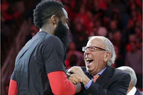 开云体育-火箭队老板疑似考虑出售球队，掀起风波