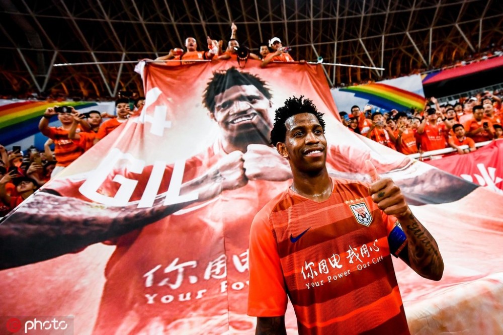 开云体育官方网站-防线稳固不漏失,前场锋线迅雷不及掩耳