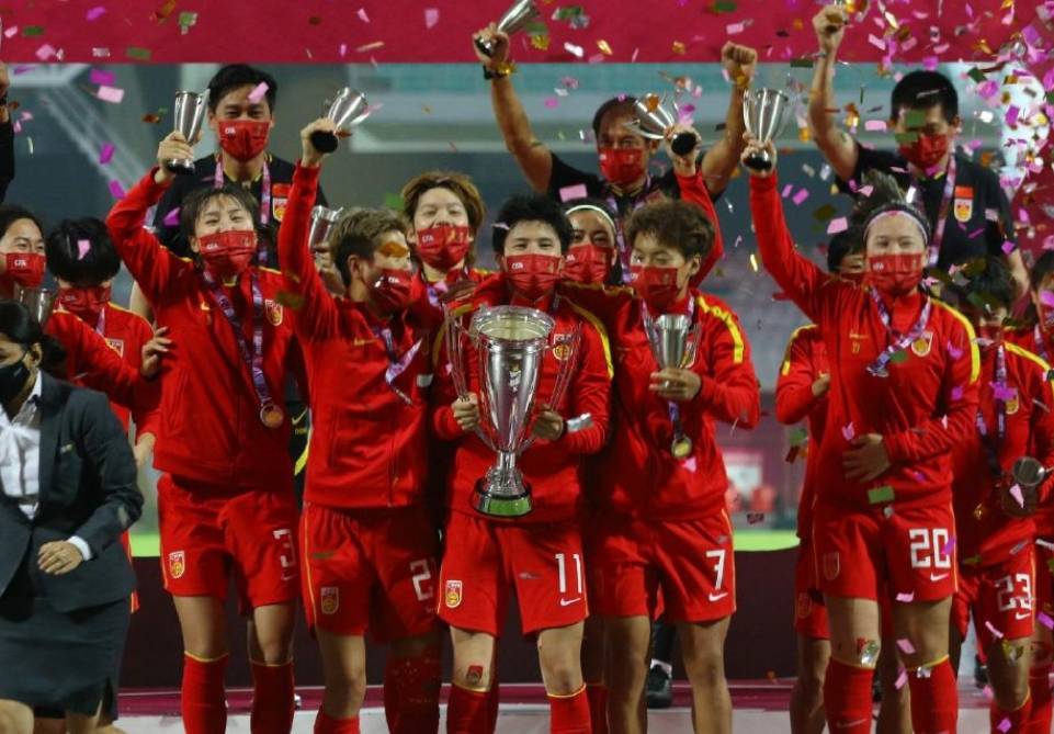 女足赛事精彩纷呈，选手之间竞争激烈