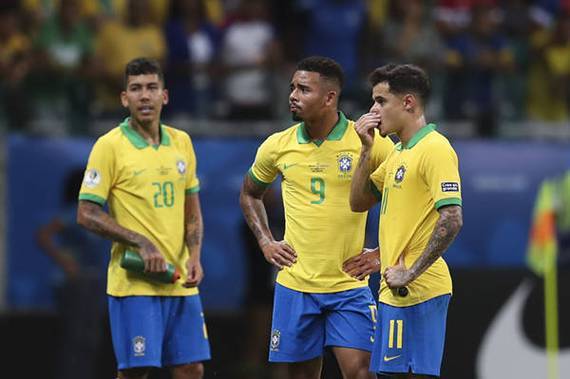 超级名帅接手球队,欲突围进攻战的简单介绍 超级名帅接手球队,欲突围进攻战的简单介绍