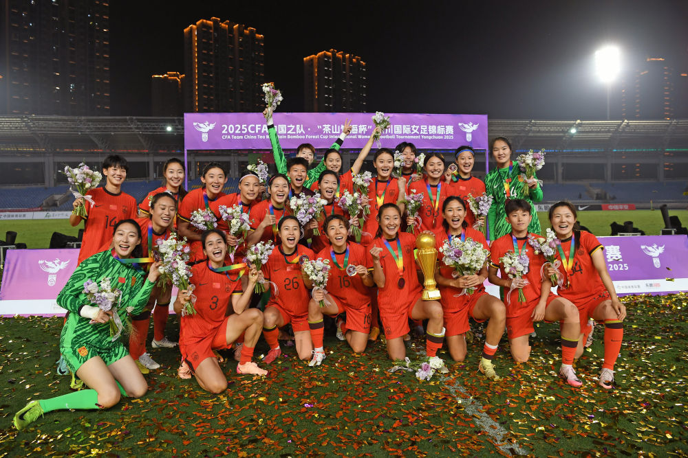 泰国代表团勇夺冠军,实力不容忽视! 泰国代表团勇夺冠军,实力不容忽视!