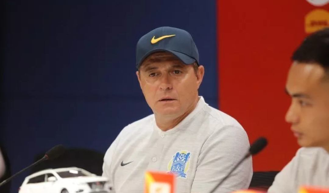 开云体育登录-球队消息:富力主帅调整战术备战亚冠强敌