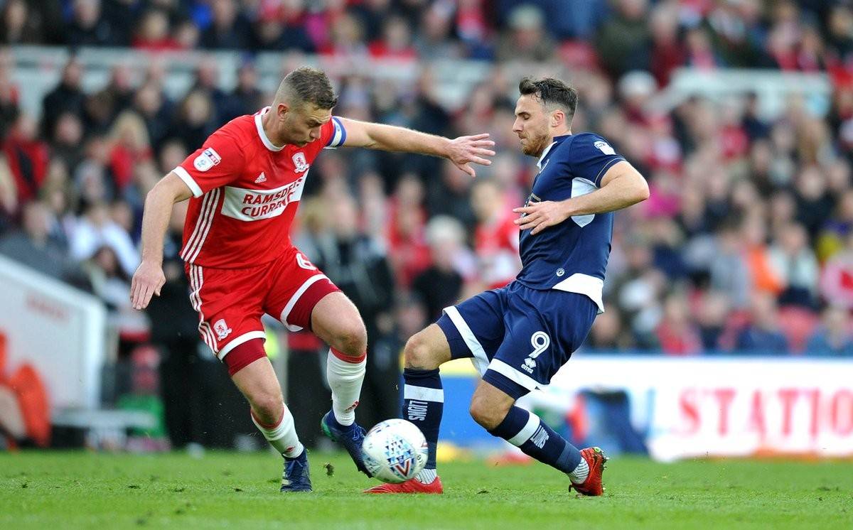 关于富勒姆主场击败诺里奇，脱离降级区的信息