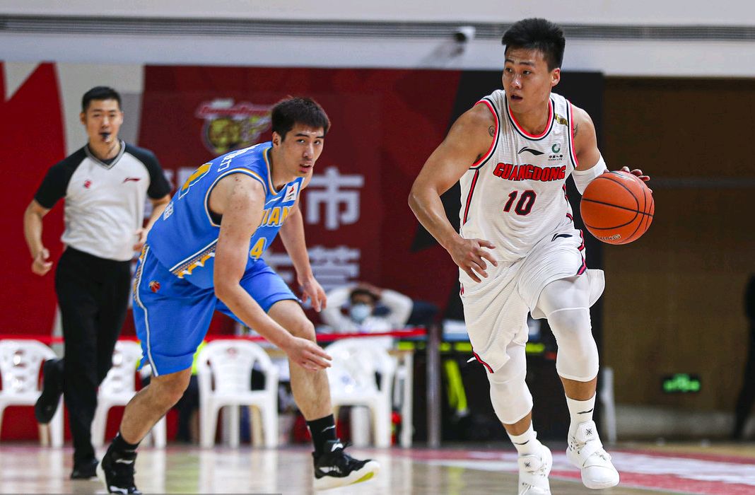 开云体育在线-关于顶尖球队锋线火力全开，助力战绩走高的信息