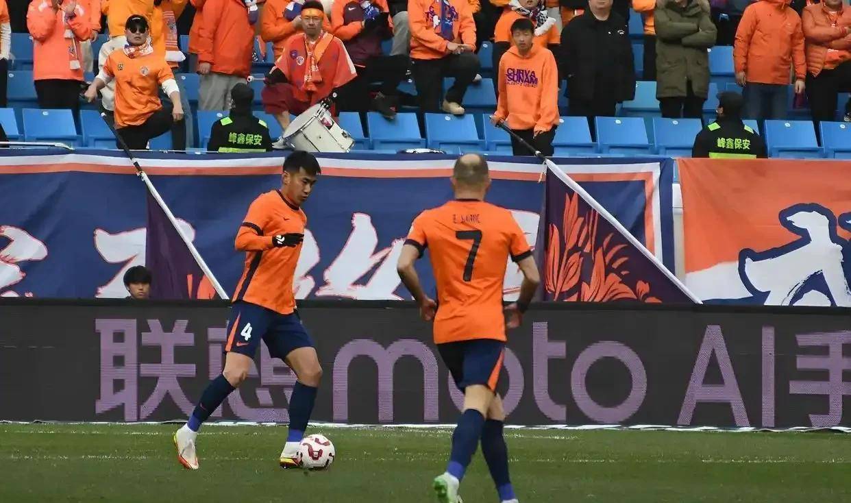 亚泰队准备迎战顶级对手,感受压力与挑战的简单介绍 亚泰队准备迎战顶级对手,感受压力与挑战的简单介绍