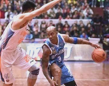 顶级球员在国际舞台上的表现引人注目