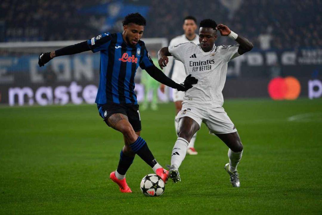 圣卢西亚前锋加布利尔将转会勒沃库森,颇具野心 圣卢西亚前锋加布利尔将转会勒沃库森,颇具野心