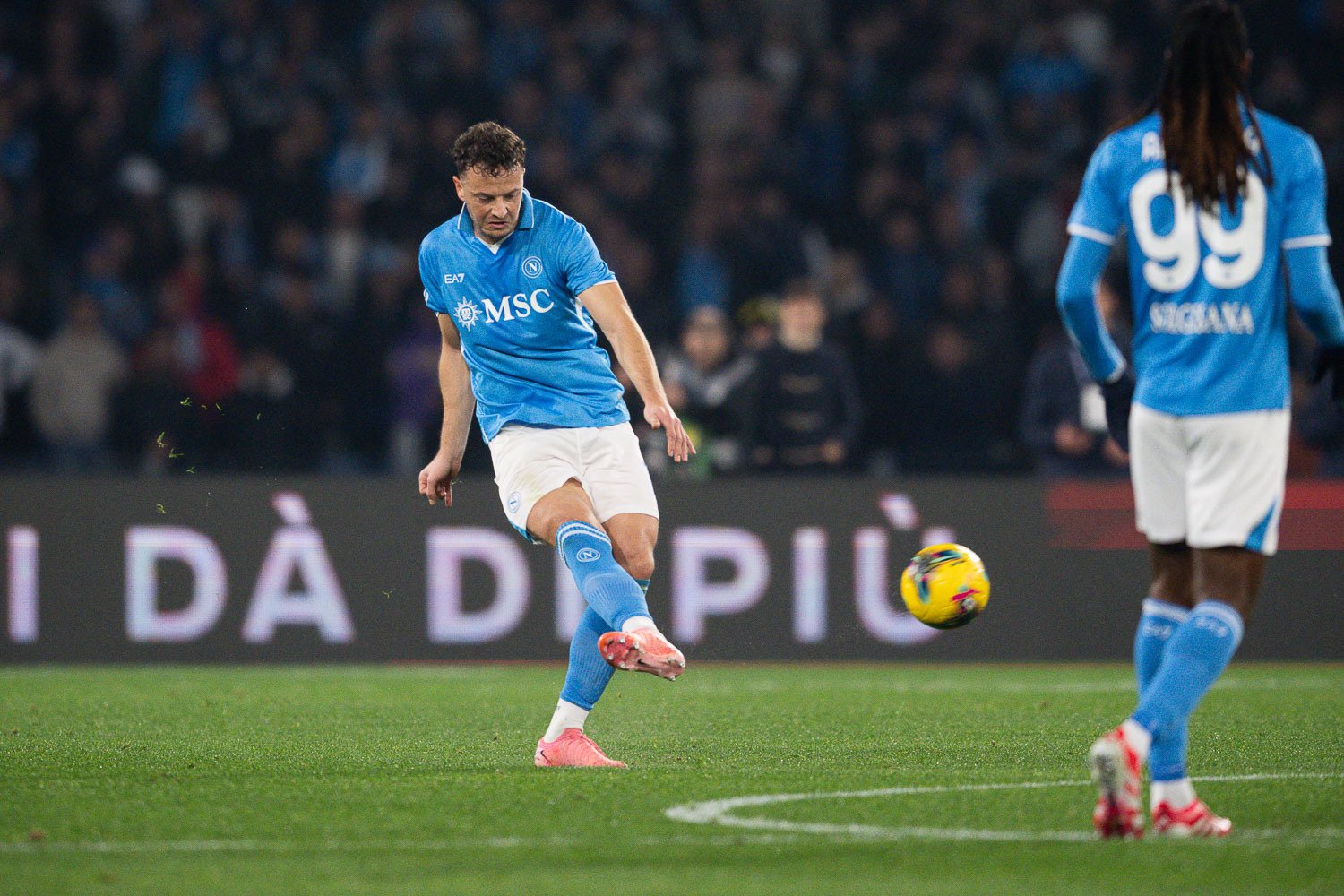 开云体育APP下载-那不勒斯队将迎来艰难的对手