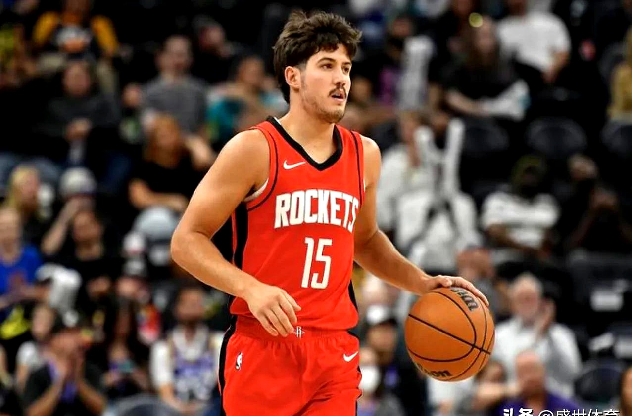 开云体育中国-火箭客场惨败,球队发挥不力