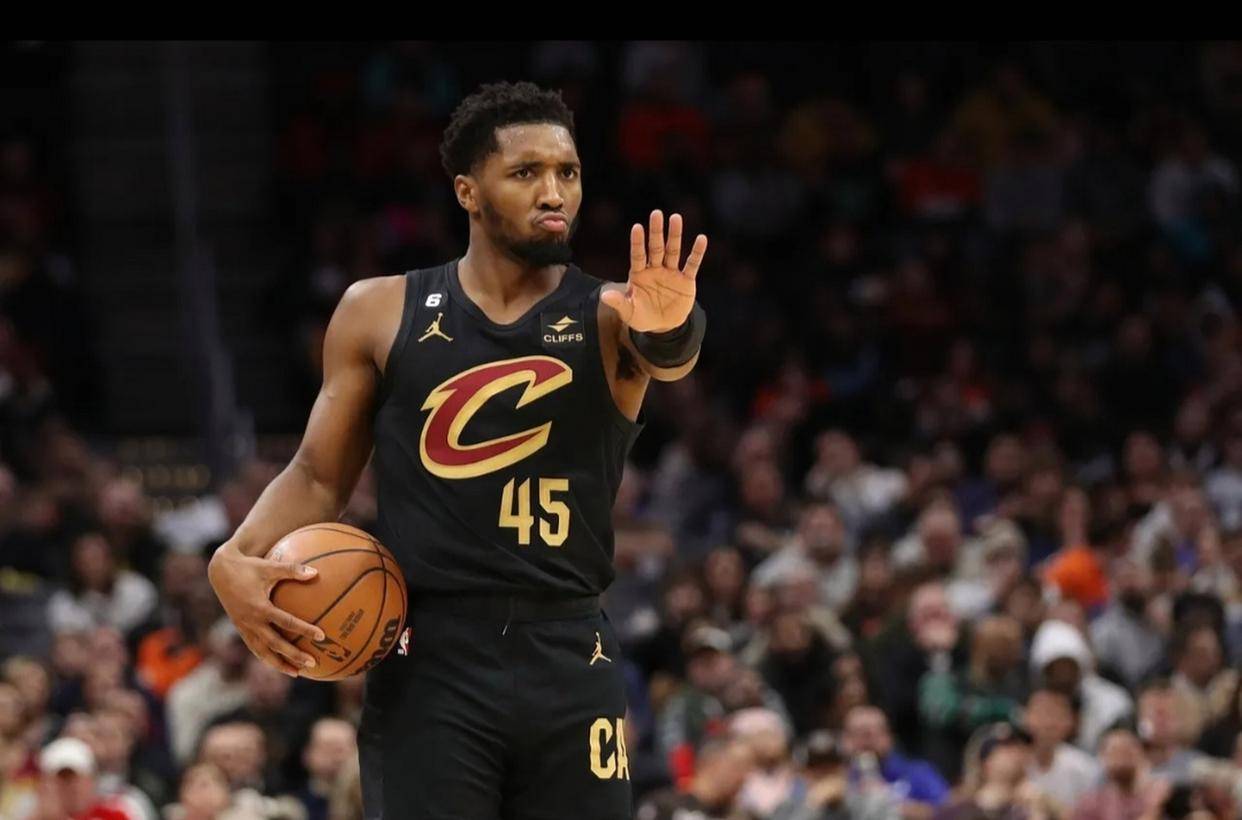 关于步行者队员表现抢眼，赛场人气直线攀升的信息