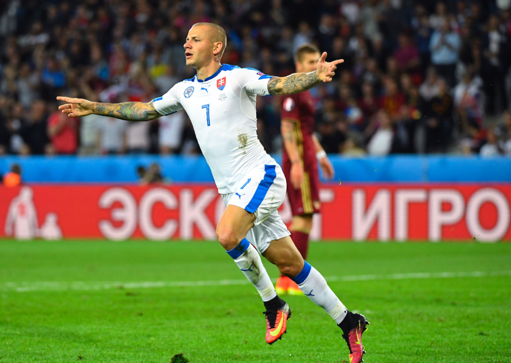 开云体育平台APP-克罗地亚客场战胜斯洛伐克，继续领跑小组