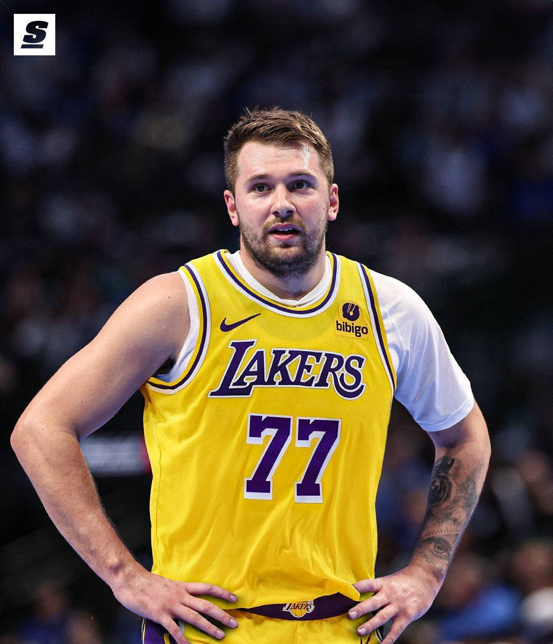 独行侠后卫东契奇荣膺周最佳球员