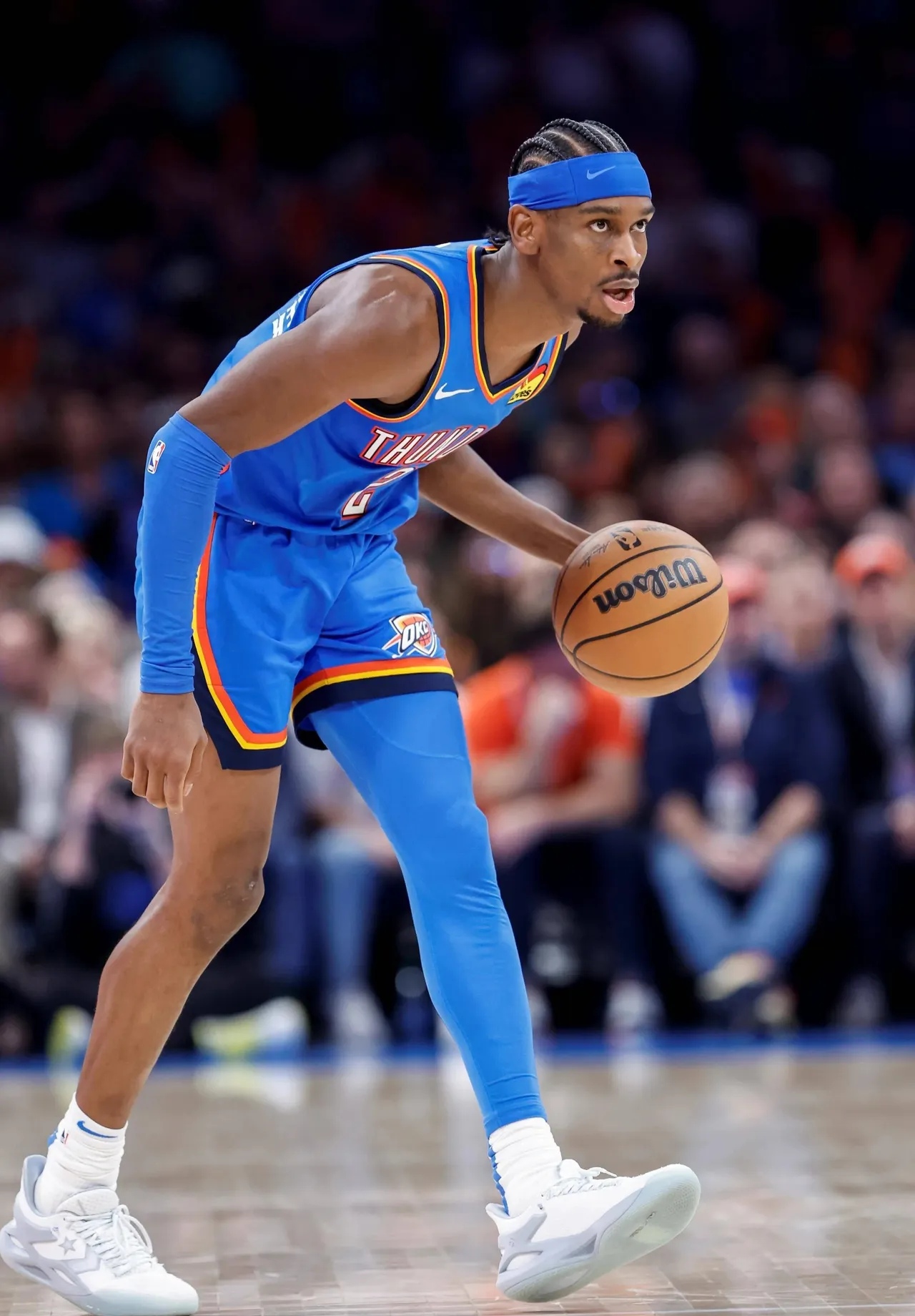 开云下载-NBA季后赛首轮打响，火箭击败雷霆获得开门红