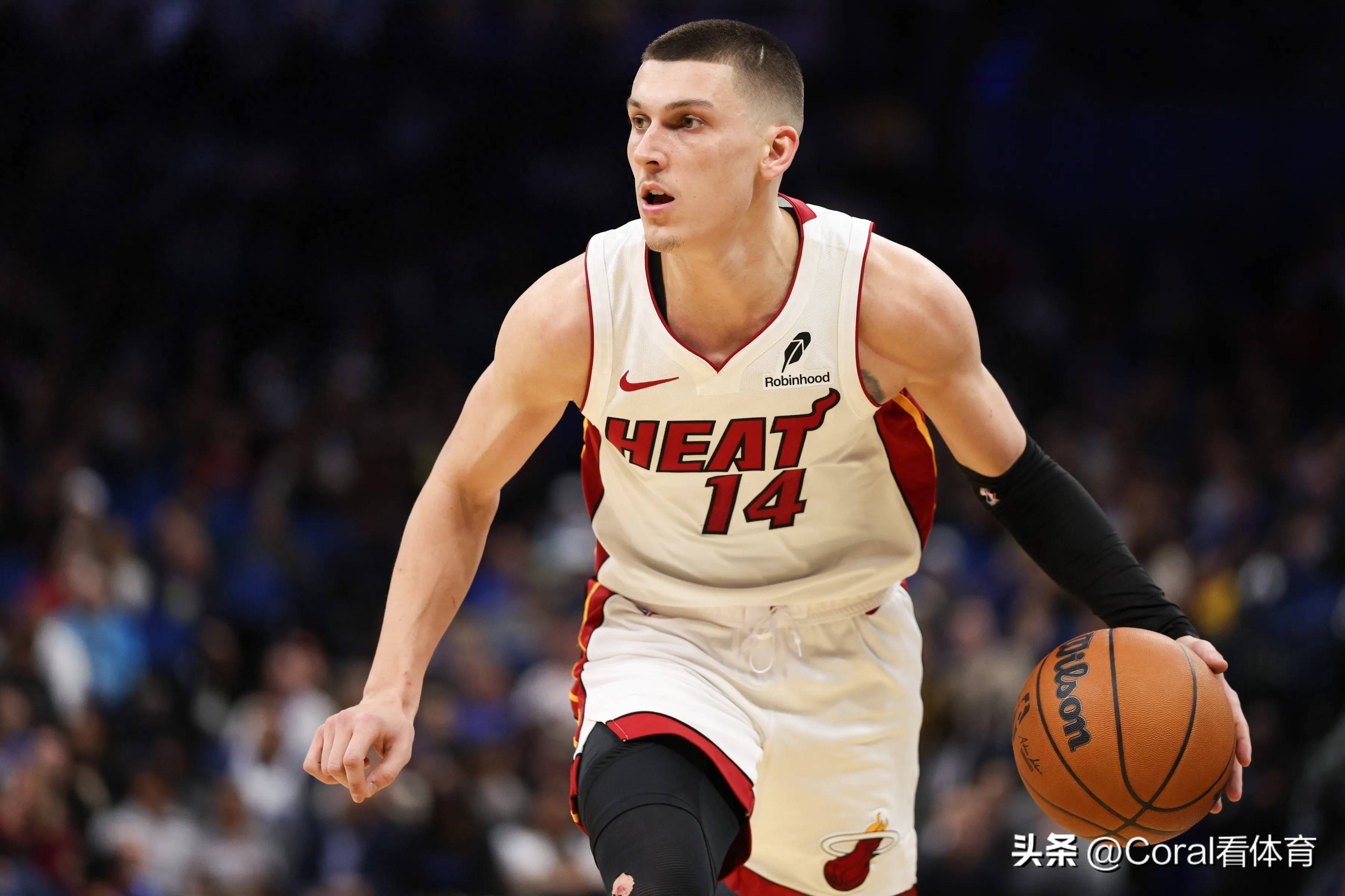 热火队中锋完成生涯第10000分 热火队中锋完成生涯第10000分