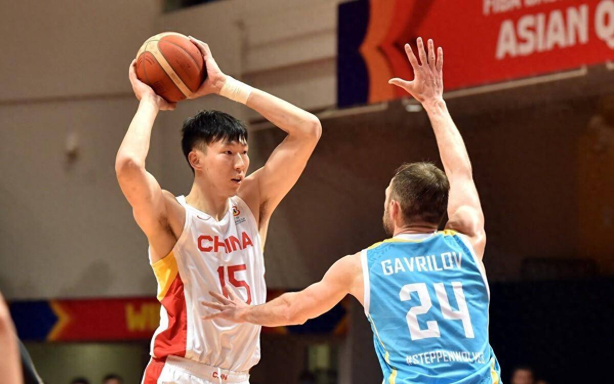 开云体育app-体育场馆喧哗声不绝于耳,全明星球员激战尽展身手