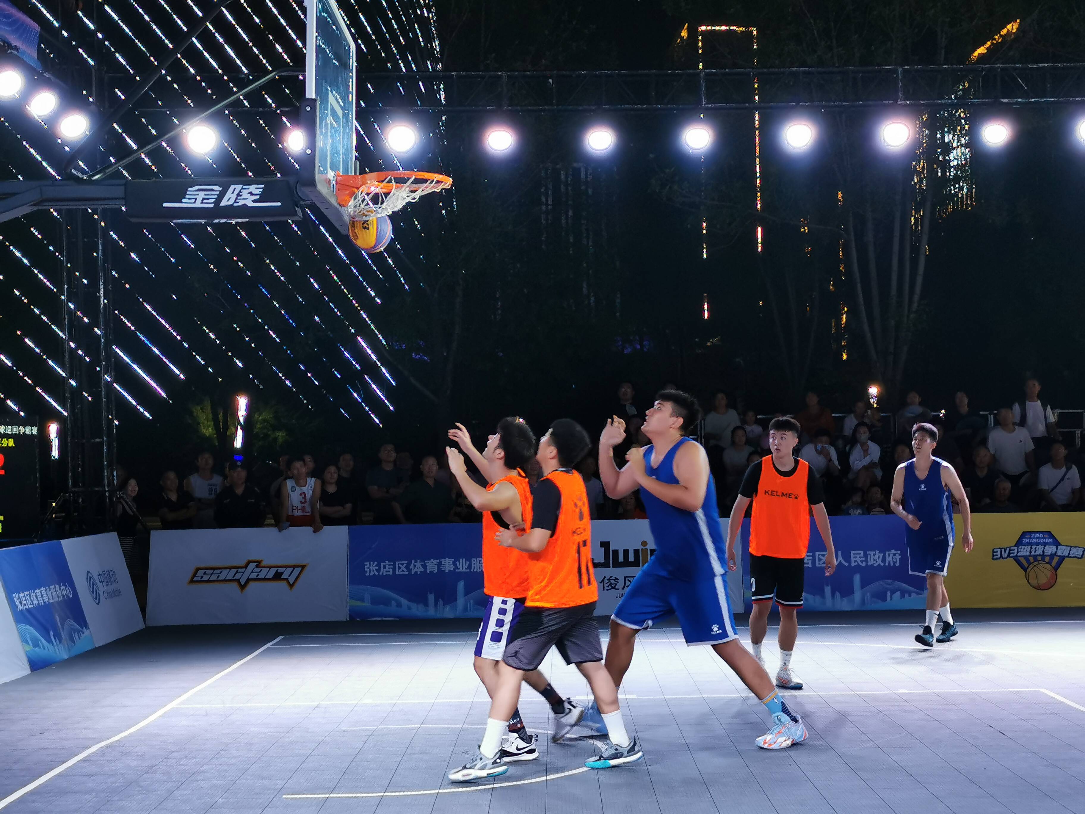 开云体育登录-篮球精英联赛揭幕战打响，新赛季展望