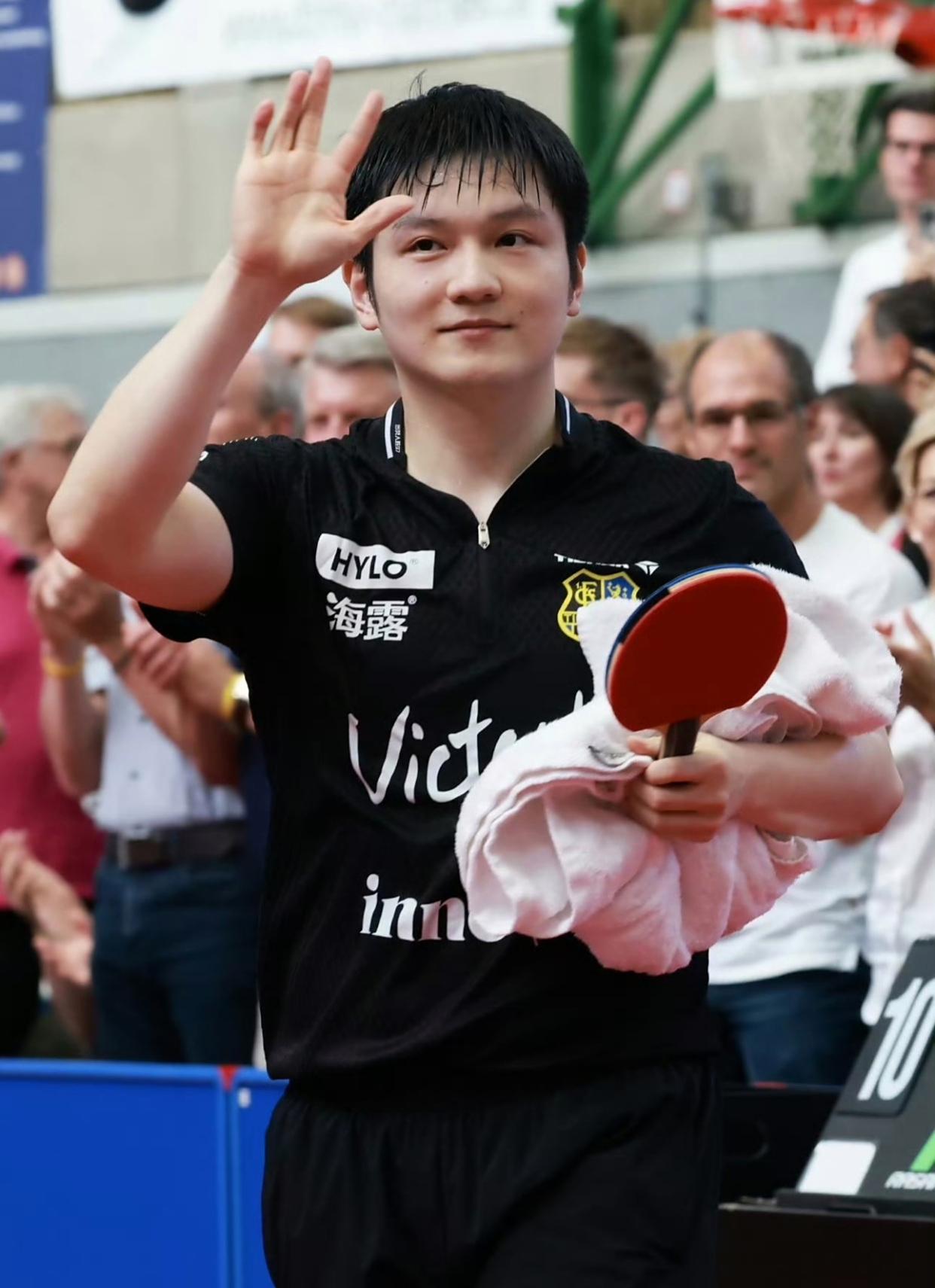 韩国队翻盘奥地利队,樊振东统治全场 韩国队翻盘奥地利队,樊振东统治全场