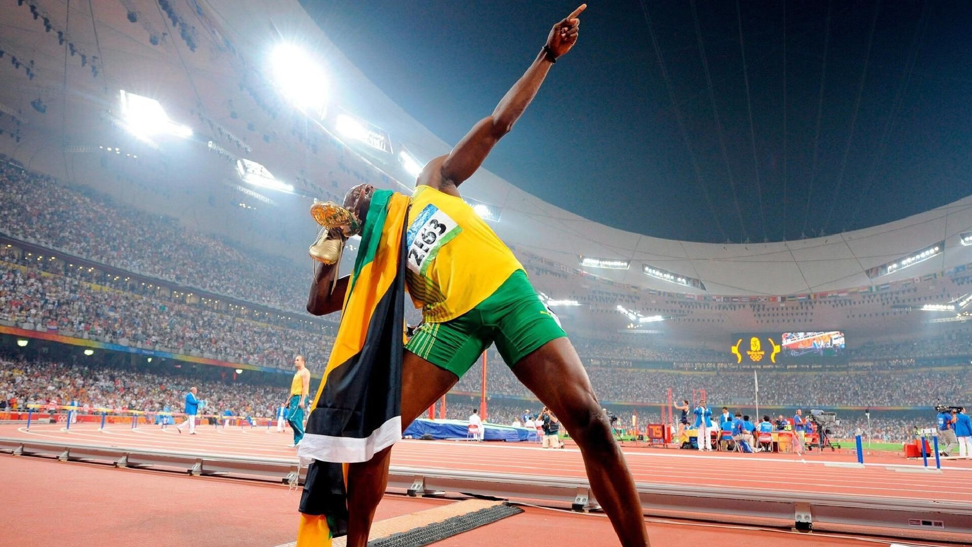 钢铁之躯与压哨逆袭，奥利维耶如何一肩掀翻波兰巨人