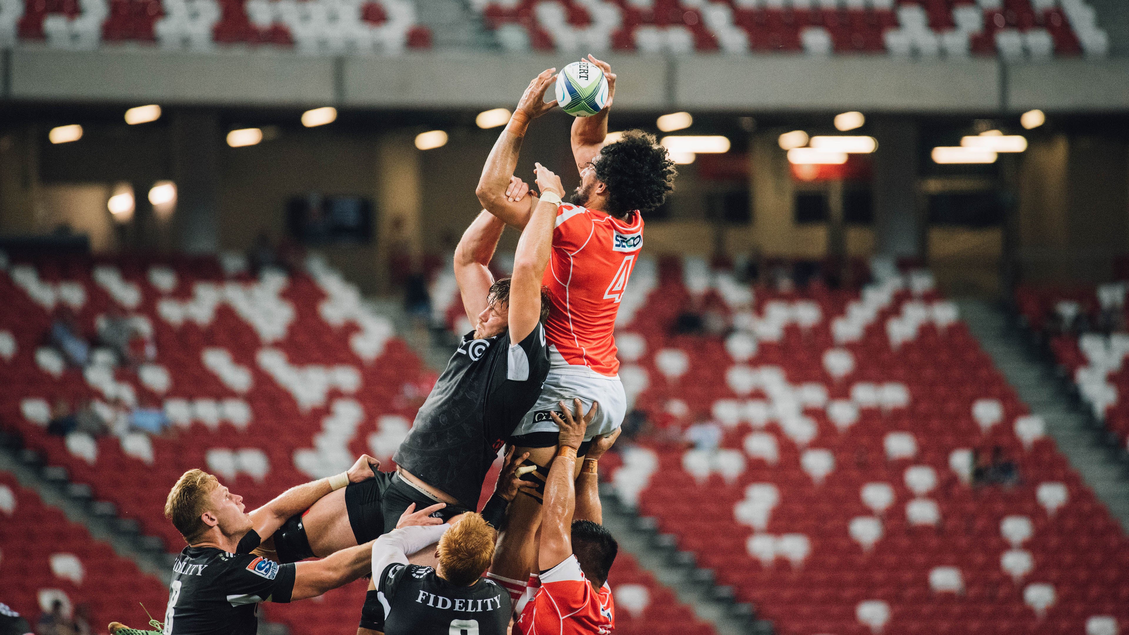 捍卫荣耀的时刻，阿尔瓦雷斯领衔秘鲁力克加纳，南美坚韧击败非洲风暴